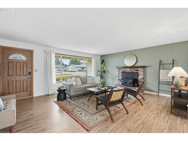 1407 WILLAMINA Ave, Forest Grove, OR 97116