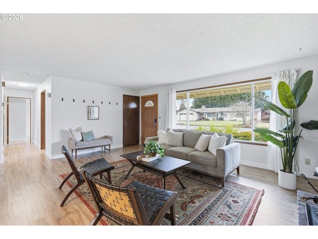 1407 WILLAMINA Ave, Forest Grove, OR 97116