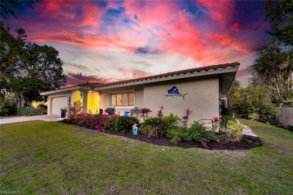 1056 S Yachtsman DR, SANIBEL, FL 33957 — exterior