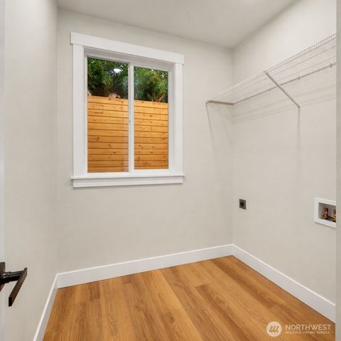 4 Twin Flower Circle, Bellingham, WA 98229