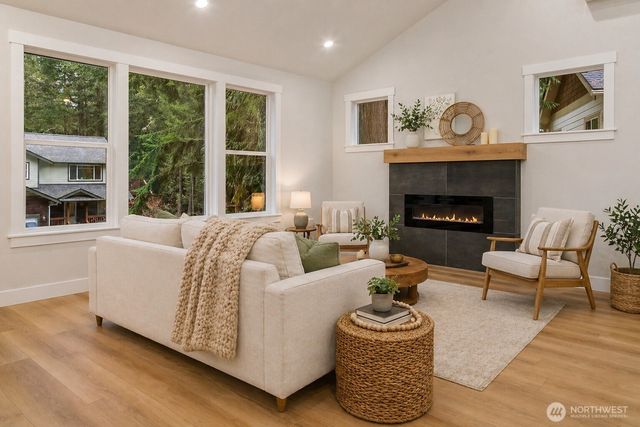 4 Twin Flower Circle, Bellingham, WA 98229