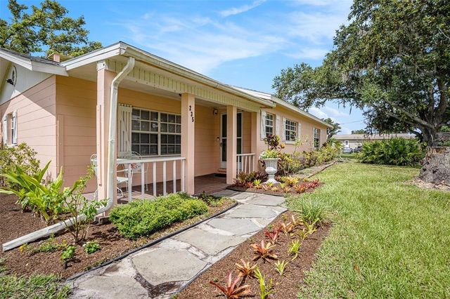 235 OLD WELCOME ROAD, Lithia, FL 33547