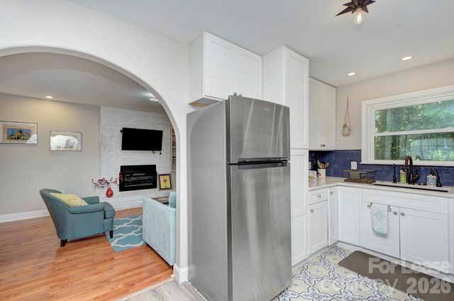 629 Grandin Road, Charlotte, NC 28208