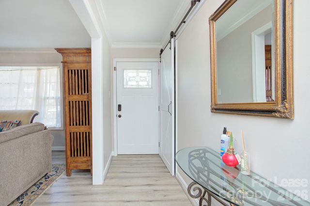 629 Grandin Road, Charlotte, NC 28208