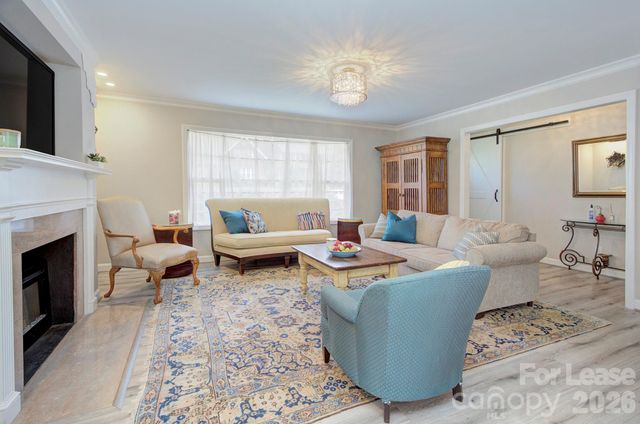 629 Grandin Road, Charlotte, NC 28208