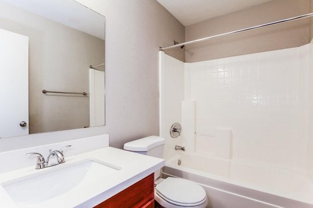 2415 W Maldonado Road, Phoenix, AZ 85041