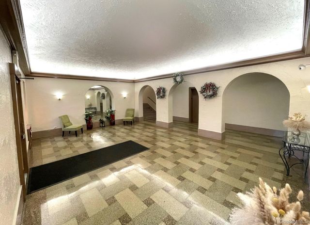 475 Bronx River Road 3G, Yonkers, NY 10704