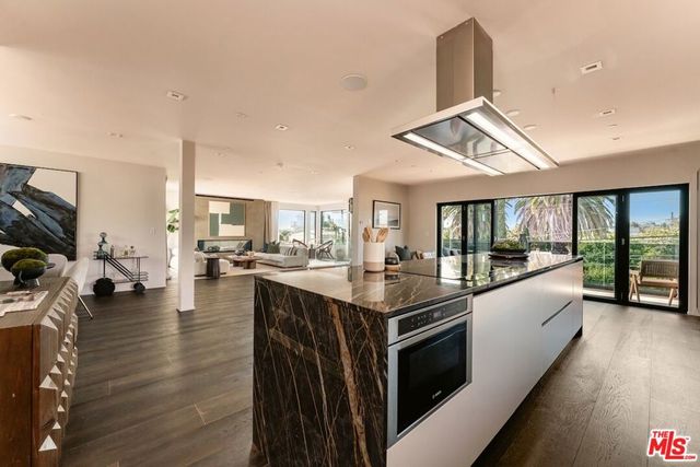 1208 Palms Boulevard, Venice, CA 90291