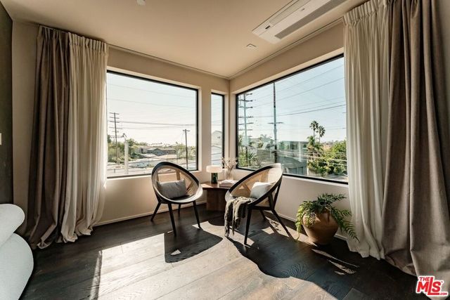 1208 Palms Boulevard, Venice, CA 90291