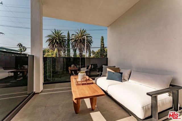 1208 Palms Boulevard, Venice, CA 90291