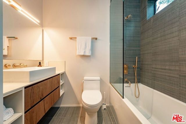1208 Palms Boulevard, Venice, CA 90291