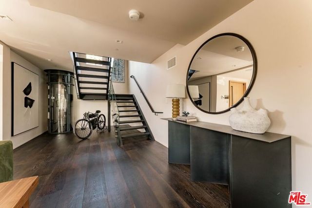 1208 Palms Boulevard, Venice, CA 90291