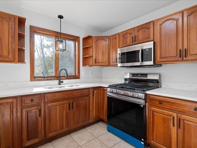 79 Cucumber Hill Road, Foster, RI 02825