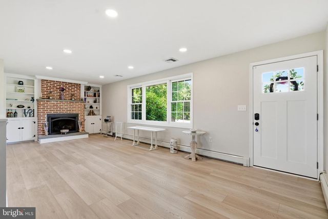 315 E 9TH AVE, Collegeville, PA 19426