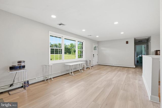315 E 9TH AVE, Collegeville, PA 19426
