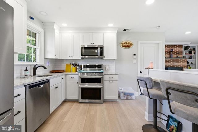 315 E 9TH AVE, Collegeville, PA 19426