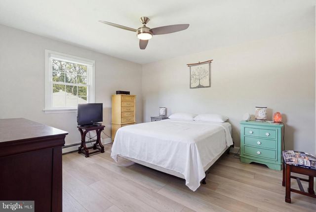 315 E 9TH AVE, Collegeville, PA 19426