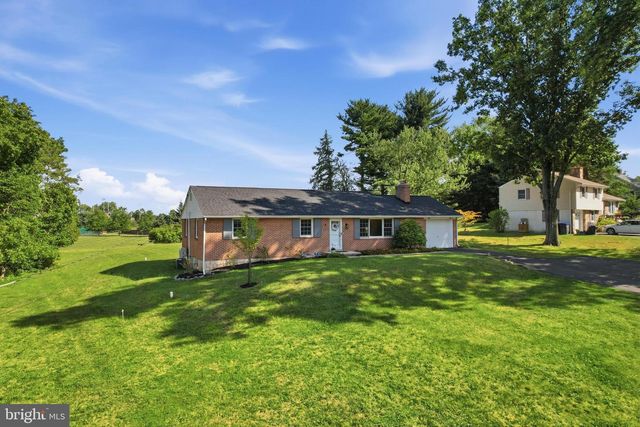 315 E 9TH AVE, Collegeville, PA 19426