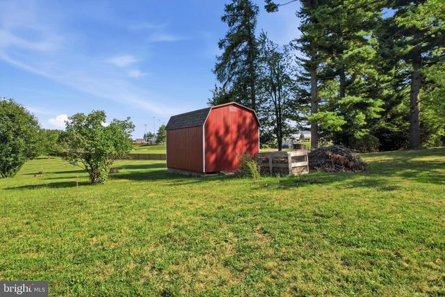 315 E 9TH AVE, Collegeville, PA 19426
