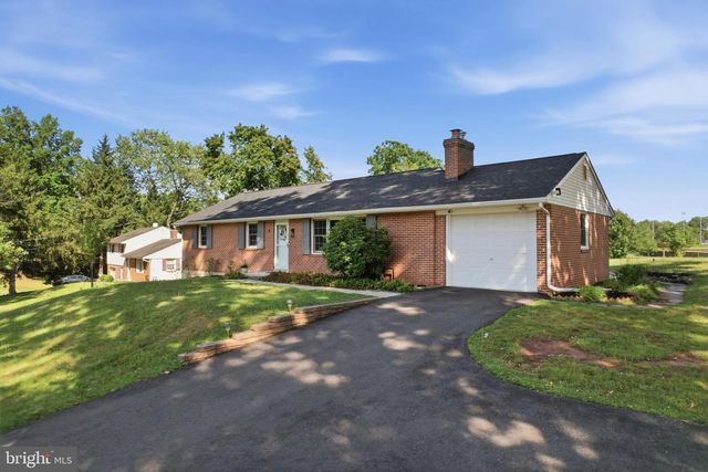 315 E 9TH AVE, Collegeville, PA 19426
