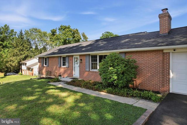 315 E 9TH AVE, Collegeville, PA 19426