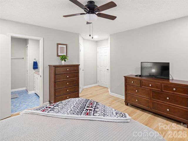 224 Clover Drive, Fletcher, NC 28732