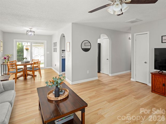 224 Clover Drive, Fletcher, NC 28732