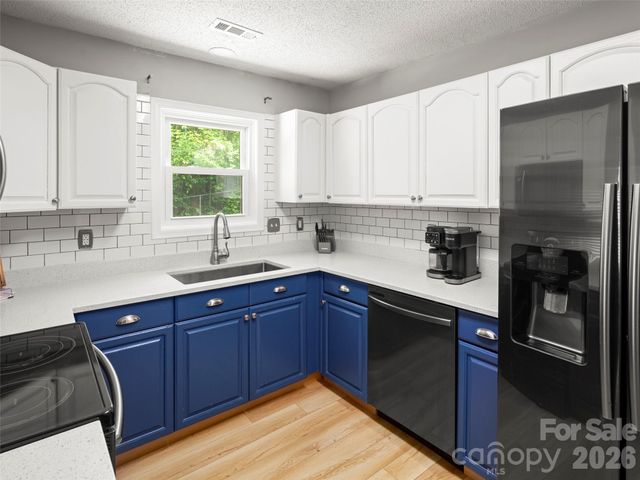 224 Clover Drive, Fletcher, NC 28732