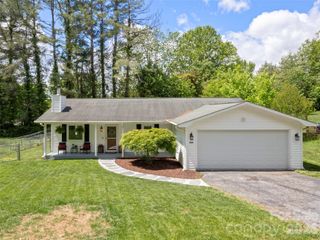 224 Clover Drive, Fletcher, NC 28732