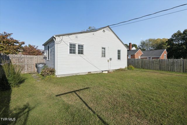 1613 Carolina Avenue, Kingsport, TN 37664