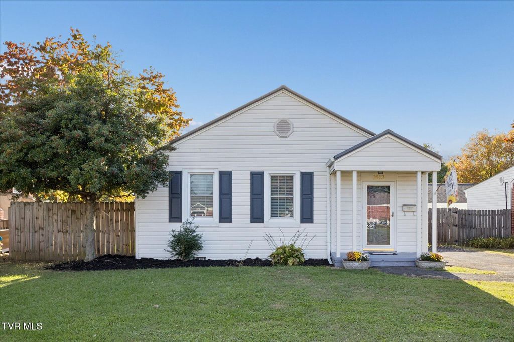 1613 Carolina Avenue, Kingsport, TN 37664