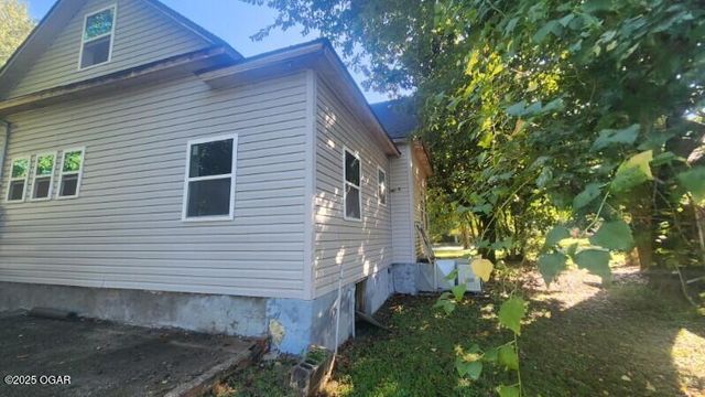 503 S Florida Avenue, Columbus, KS 66725