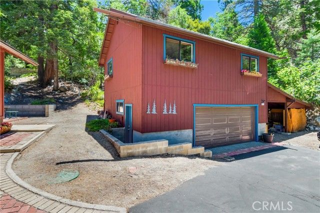 9339 Wood Road, Forest Falls, CA 92339