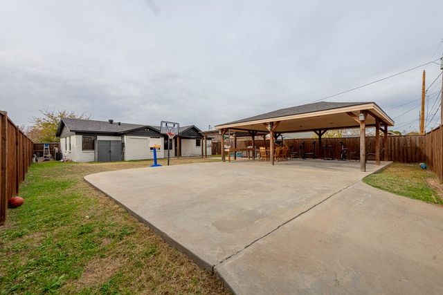 4519 Roosevelt Dr, Midland, TX 79703