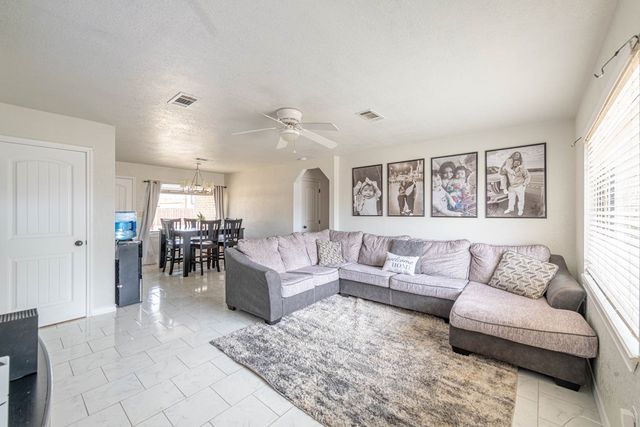 4519 Roosevelt Dr, Midland, TX 79703