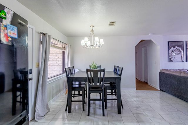 4519 Roosevelt Dr, Midland, TX 79703