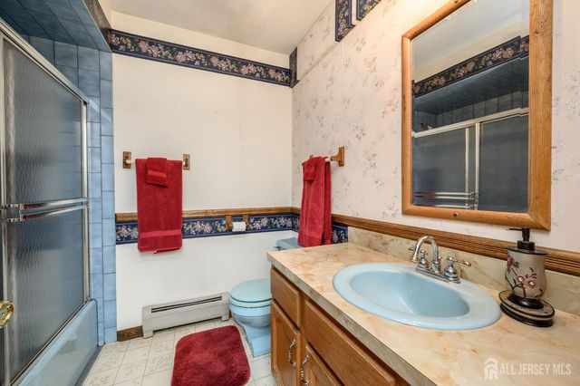 18 Joe Ent Road, Flemington, NJ 08822