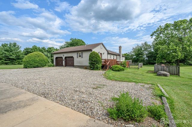 18 Joe Ent Road, Flemington, NJ 08822