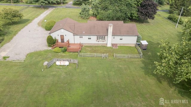 18 Joe Ent Road, Flemington, NJ 08822