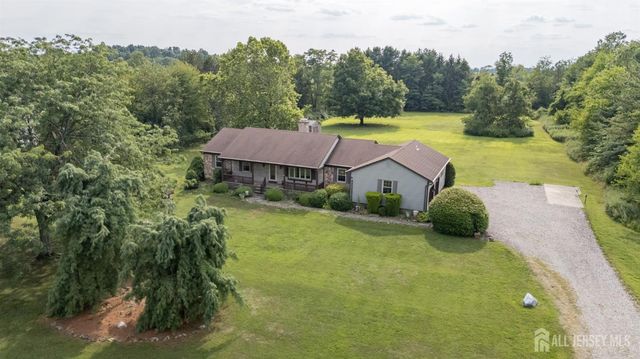 18 Joe Ent Road, Flemington, NJ 08822