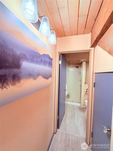 681 E Pointes Drive W, Shelton, WA 98584