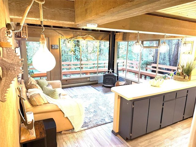 681 E Pointes Drive W, Shelton, WA 98584