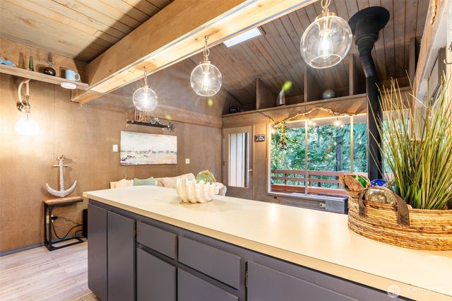 681 E Pointes Drive W, Shelton, WA 98584