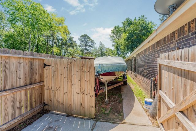 12519 Brightwood Drive, Montgomery, TX 77356