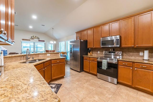 12519 Brightwood Drive, Montgomery, TX 77356