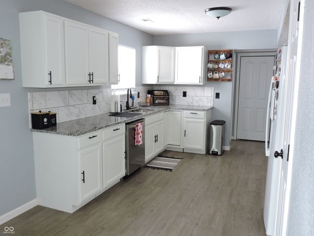 1590 Tulip Court, Franklin, IN 46131