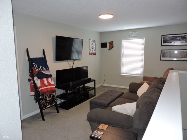 1590 Tulip Court, Franklin, IN 46131