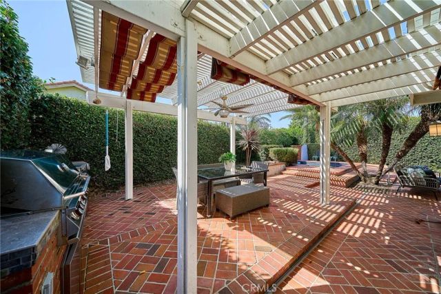 15 Ensueno East, Irvine, CA 92620