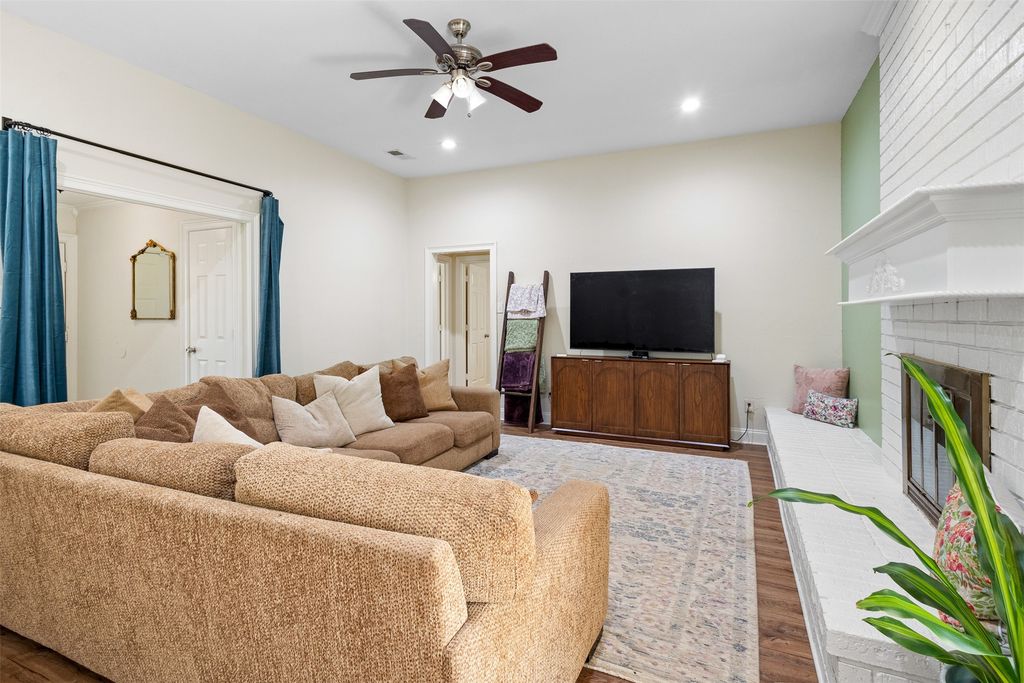 5816 Gatewood Drive, Arlington, TX 76016 — photo 5