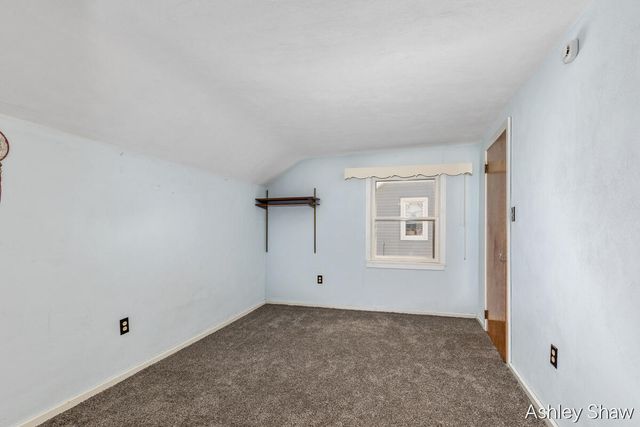 395 W 19th Street, Holland, MI 49423